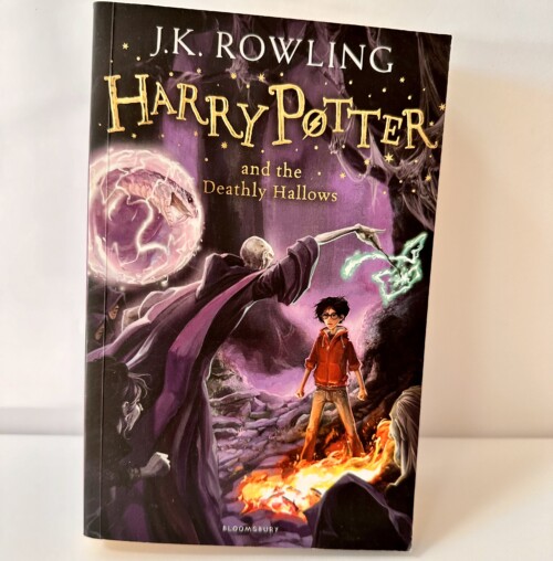 Book Harry Potter and the Deathly Hallows